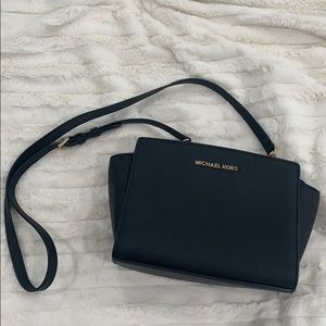 Michael Kors Selma Crossbody Bag